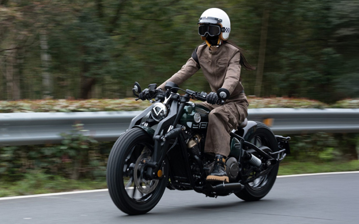 Benda Napoléon 250 : moto