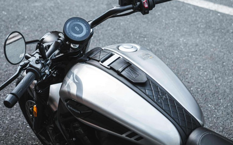 Benda Darkflag 950 : moto