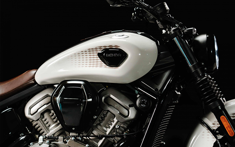 Benda Darkflag 950 : moto