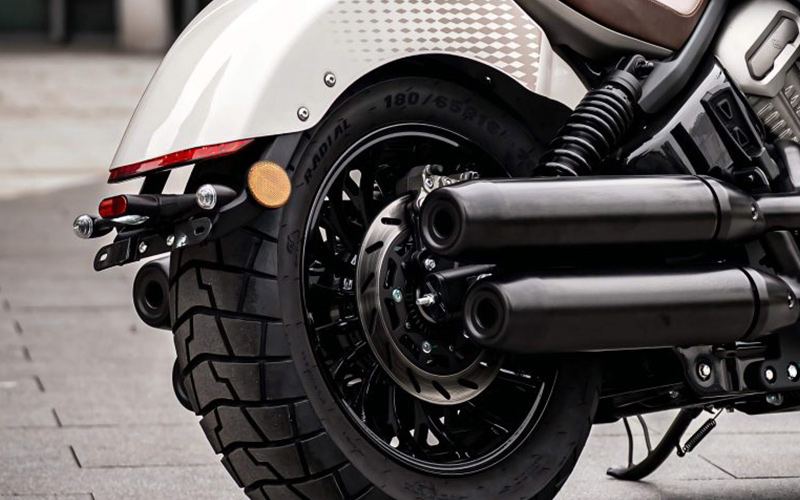 Benda Darkflag 950 : moto
